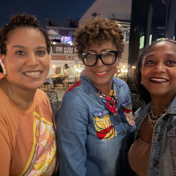 ✨✨Wanna be in the know?! Like this flyer to know when I’m going live ✨✨ - Picture 5 of 16